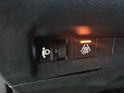 Photo 48 Peugeot 2008  BlueHDi 110 S&S BVM6