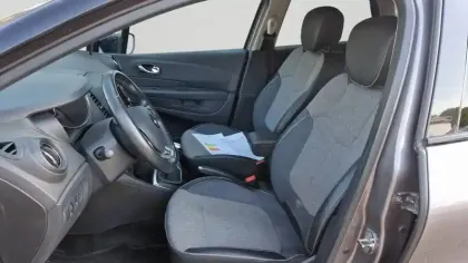 Photo 11 Renault Captur  TCe 90 Energy