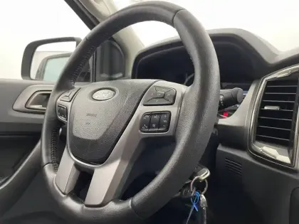 Photo 28 Ford Ranger  DOUBLE CABINE 3.2 TDCi 200 STOP&START 4X4