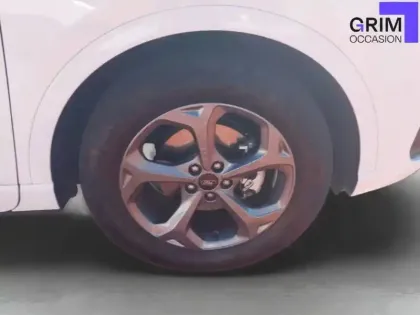 Photo 13 Ford Kuga  2.5 Duratec 180 ch FlexiFuel FHEV E85 Powershift