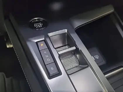 Photo 16 Peugeot 408  PHEV 225 e-EAT8
