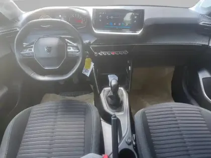 Photo 7 Peugeot 208  PureTech 75 S&S BVM5