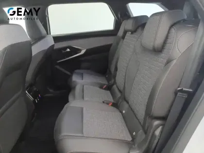 Photo 9 Peugeot 5008  Hybrid 145 ch e-DCS6