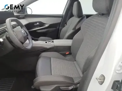 Photo 8 Peugeot 5008  Hybrid 145 ch e-DCS6