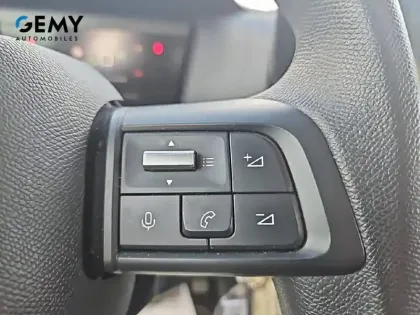Photo 14 Citroën C4 e- 136 ch Automatique