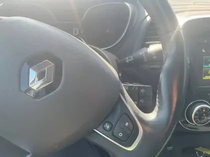 Photo 26 Renault Captur  TCe 150 Energy EDC