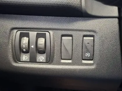 Photo 32 Renault Clio  SOCIETE REVERSIBLE DCI 75 ENERGY E6C