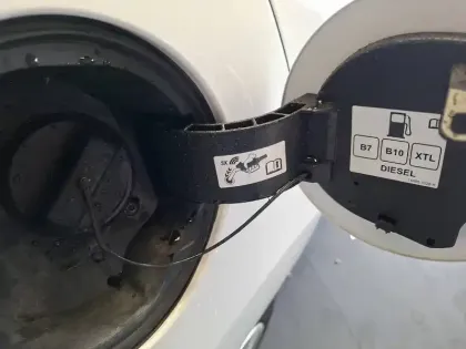 Photo 23 Renault Clio  SOCIETE REVERSIBLE DCI 75 ENERGY E6C