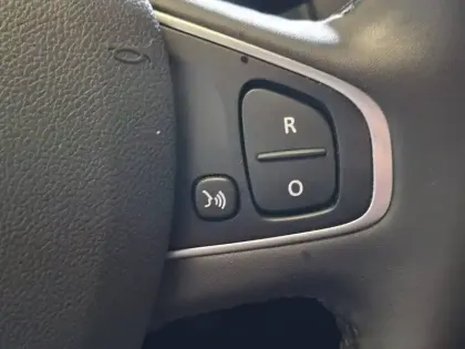 Photo 37 Renault Clio  SOCIETE REVERSIBLE DCI 75 ENERGY E6C