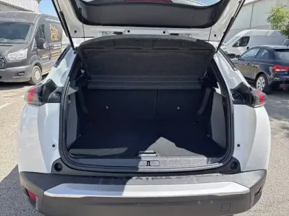 Photo 15 Peugeot 2008  PureTech 100 S&S BVM6