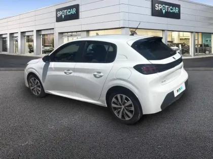 Photo 16 Peugeot 208  PureTech 100 S&S BVM6