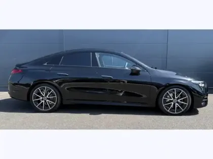 Photo 5 Mercedes CLA 200 AMG Line