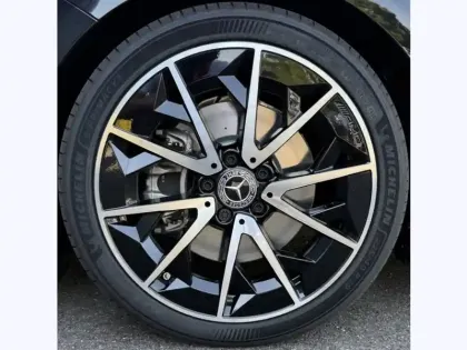 Photo 8 Mercedes CLA 200 AMG Line