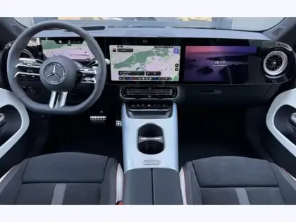 Photo 10 Mercedes CLA 200 AMG Line