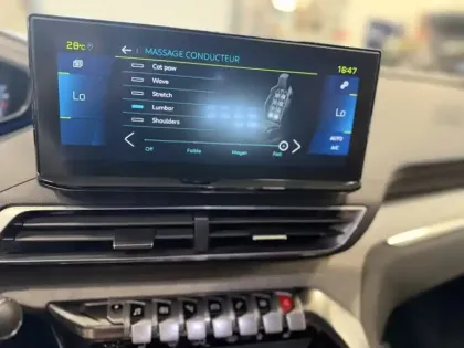 Photo 11 Peugeot 3008 Hybrid4 300 GT Pack