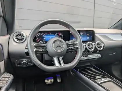 Photo 10 Mercedes GLA 250 e 