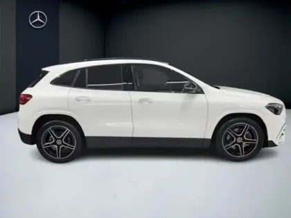 Photo 5 Mercedes GLA 200 AMG Line