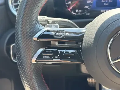 Photo 11 Mercedes Classe A 200 d AMG Line