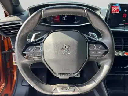 Photo 11 Peugeot 2008  1.2 PureTech 155ch S/S GT EAT8 Sieges chauf GPS Camera