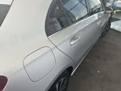 Photo 8 Mercedes Classe A  250 e 160+102ch Style Line 8G-DCT
