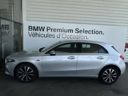 Photo 16 Mercedes Classe A  250 e 160+102ch Style Line 8G-DCT