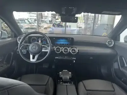 Photo 14 Mercedes Classe A  250 e 160+102ch Style Line 8G-DCT
