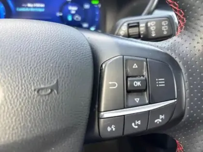 Photo 9 Ford Kuga  2.5 Duratec 190ch FHEV E85 ST-Line X BVA