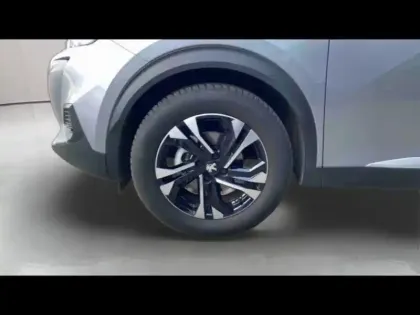 Photo 9 Peugeot 2008  1.2 PureTech 100ch S&S Allure Pack