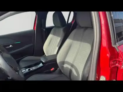 Photo 10 Peugeot 208  e- 136ch Allure