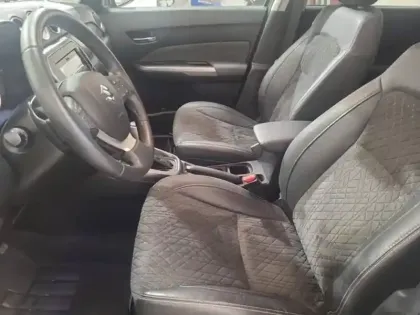 Photo 8 Suzuki Vitara  1.4 Boosterjet Hybrid 129ch Style Auto