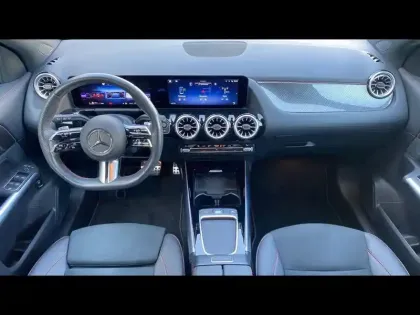 Photo 8 Mercedes GLA  200 163ch AMG Line 7G-DCT