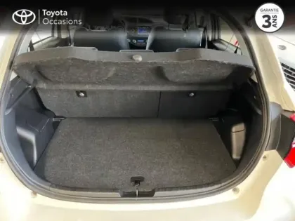 Photo 7 Toyota Yaris  100h Dynamic 5p Confort Plus