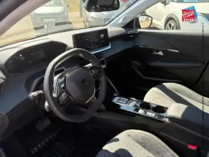 Photo 29 Peugeot 208  1.2 Hybrid 145ch Allure e-DCS6 Siege chauf