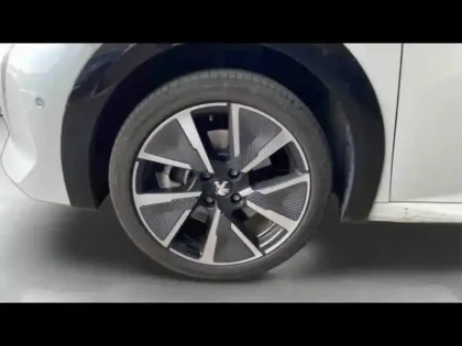 Photo 9 Peugeot 208  e- 136ch GT Pack