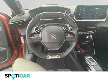 Photo 12 Peugeot 2008  1.2 PureTech 130ch S&S GT EAT8