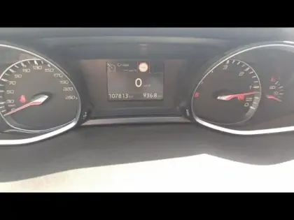 Photo 12 Peugeot 308  1.5 BlueHDi 130ch S&S Allure Business