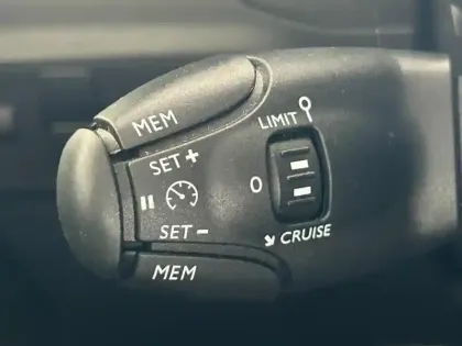 Photo 13 Citroën C3  PureTech 82ch Graphic