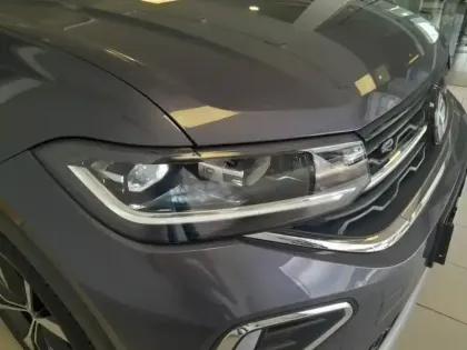 Photo 6 Volkswagen T-cross  1.0 TSI 116ch R-Line Edition DSG7