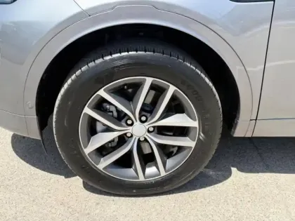 Photo 9 Land rover Discovery Sport  1.5 P270e PHEV 269ch Dynamic S