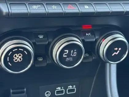 Photo 9 Renault Captur  1.0 TCe 90ch Techno