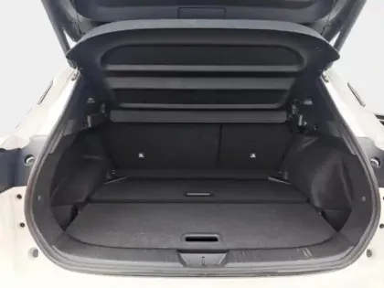 Photo 8 Nissan Qashqai  1.3 Mild Hybrid 140ch Tekna