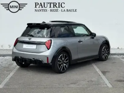 Photo 16 Mini Cooper  3 Portes S 204ch JCW DKG7