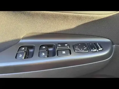 Photo 13 Hyundai Kona  1.0 T-GDi 120ch Hybrid 48V N Line Creative