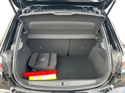 Photo 8 Peugeot 208  e- 136ch Style