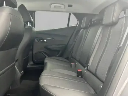 Photo 11 Peugeot 2008  PureTech 100 S&S BVM6