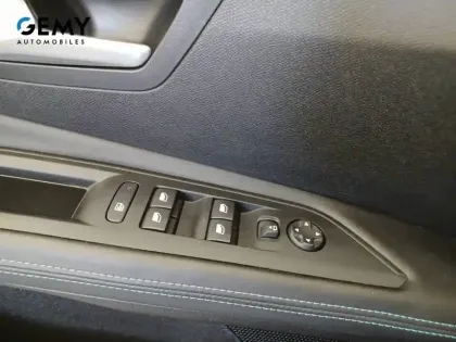 Photo 34 Peugeot 3008  Hybrid 225 e-EAT8