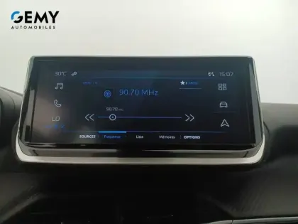 Photo 13 Peugeot 2008  Hybrid 136 e-DCS6