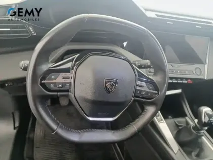Photo 12 Peugeot 308  PureTech 110ch S&S BVM6