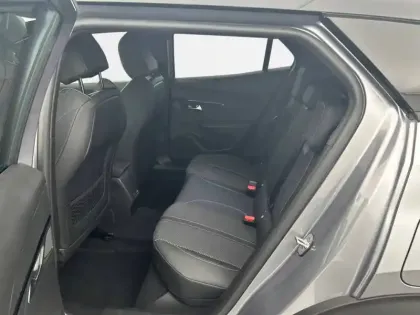 Photo 11 Peugeot 2008  Hybrid 145 e-DCS6