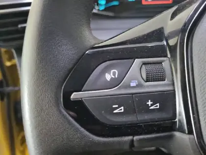 Photo 47 Peugeot 208  Electrique 50 kWh 136ch